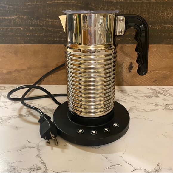 Nespresso Aeroccino 4 frother - Picture 6 of 6